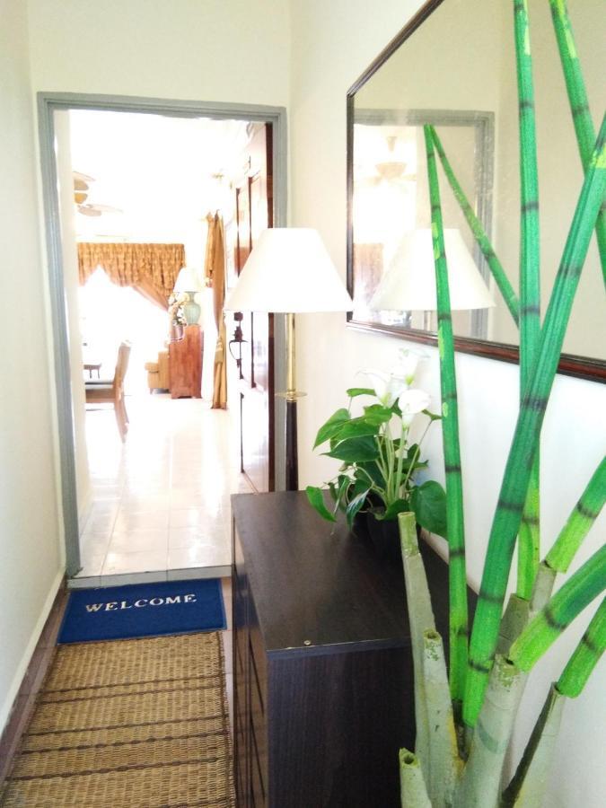 Ainis Guest House In Vista Amani Condominium Kuala Lumpur Exterior foto